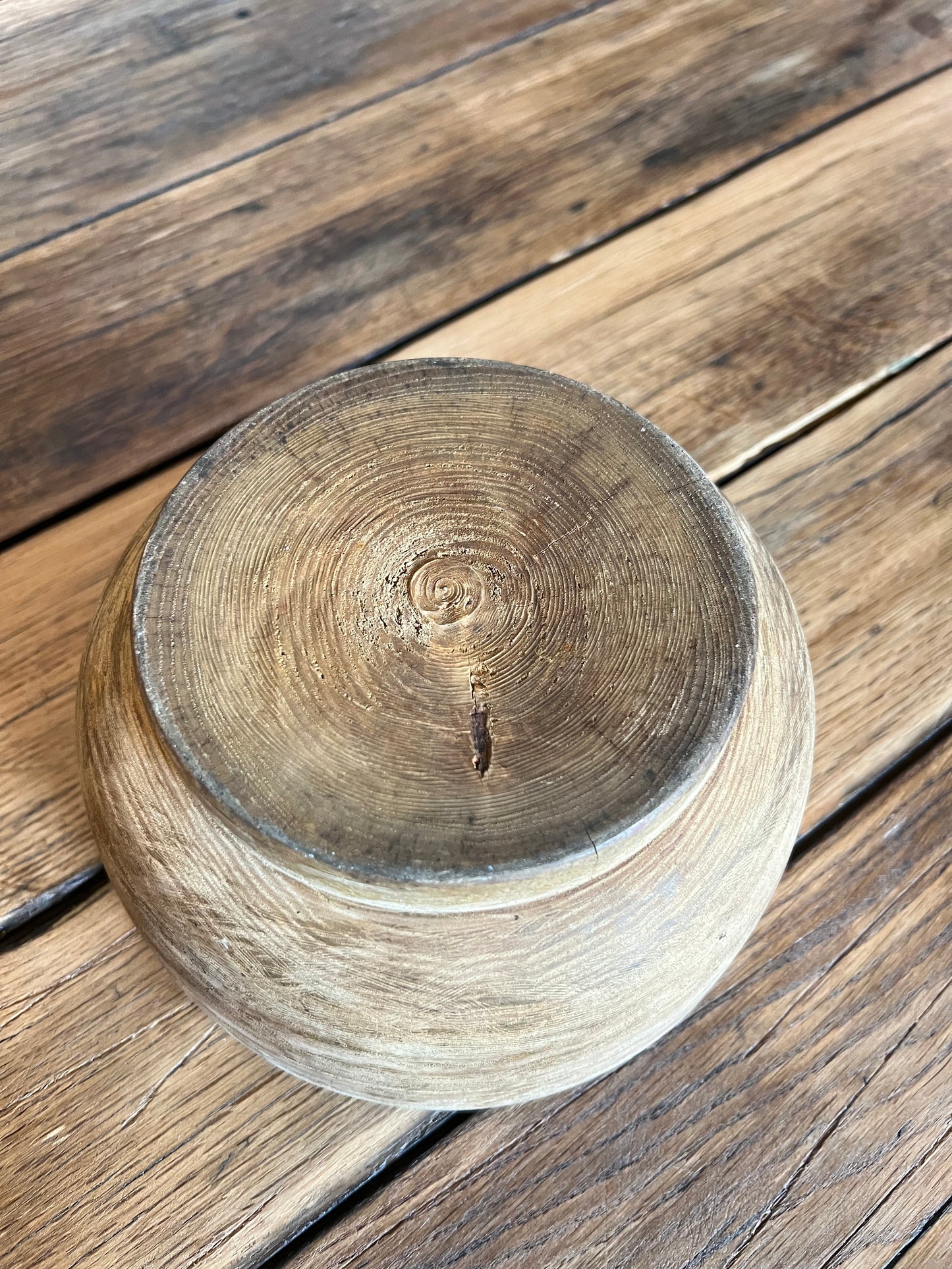 Bol en bois tourné, à utilisé comme pilon, coupelle à fruits, en décoration , etc.