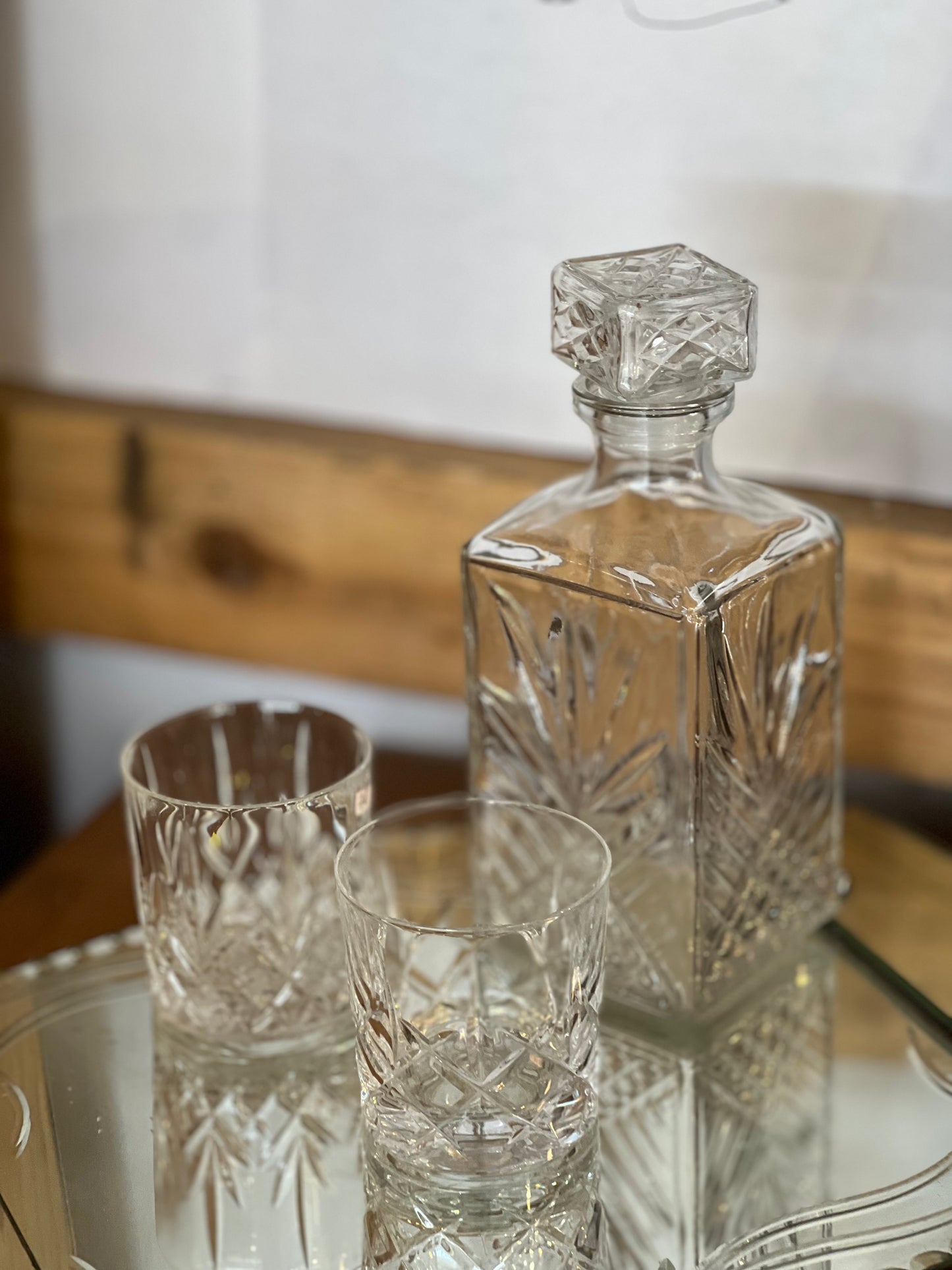 Carafe à whisky et 2 verres, parfait état.