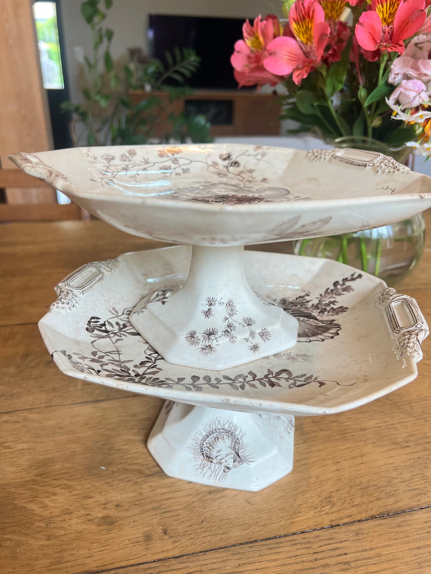 Deux compotiers Wedgwood, anglais, modèle Neptune, les deux sont en parfait état.