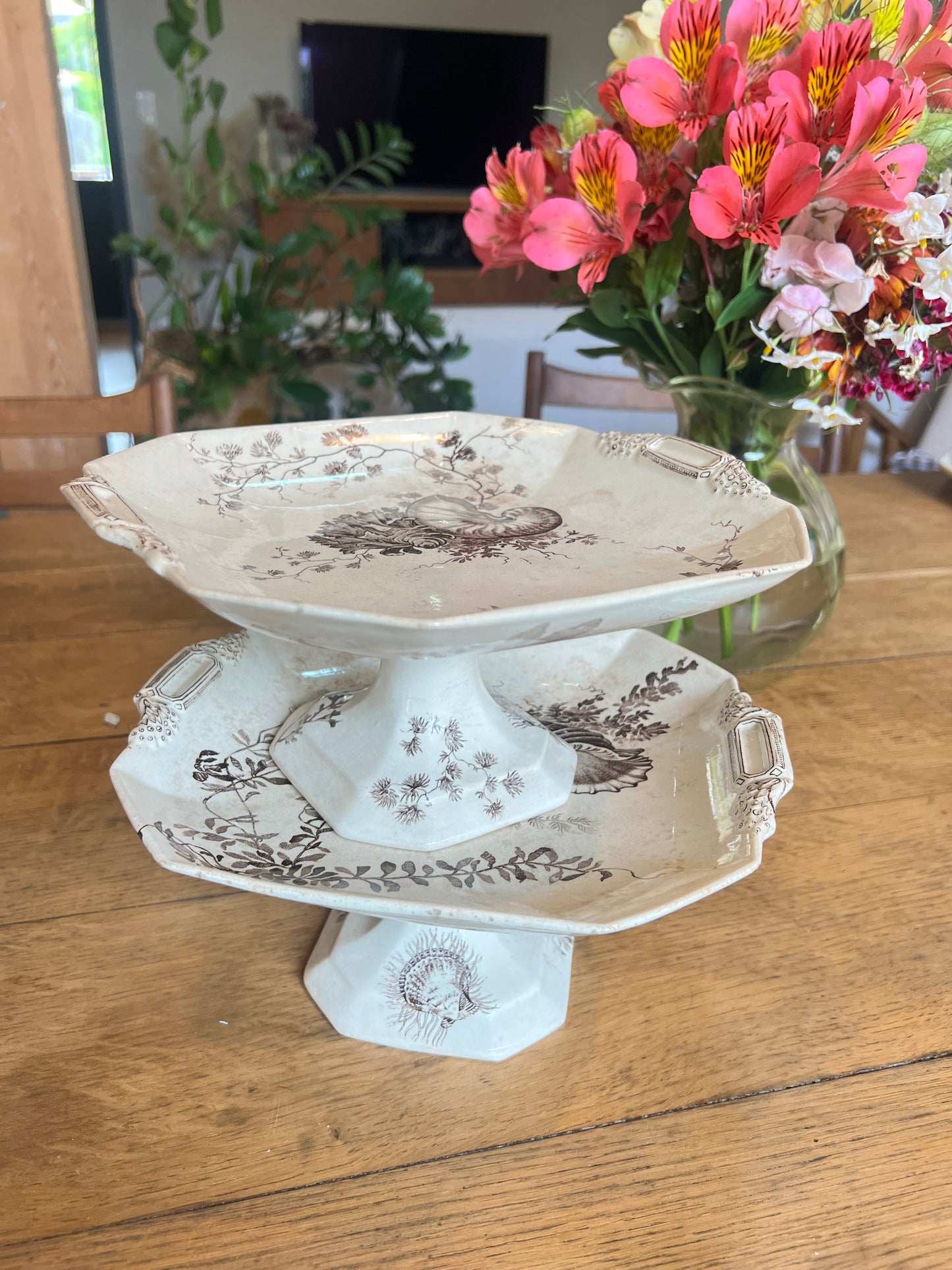 Deux compotiers Wedgwood, anglais, modèle Neptune, les deux sont en parfait état.