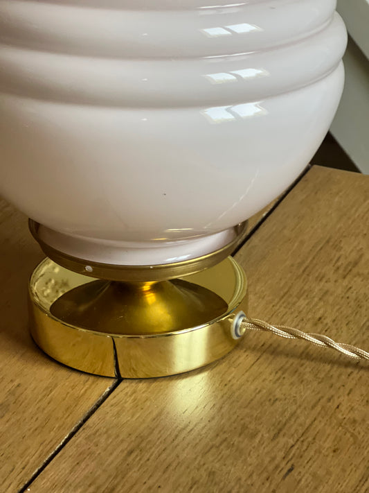 Lampe à poser, globes chiné art déco, système électrique neuf.