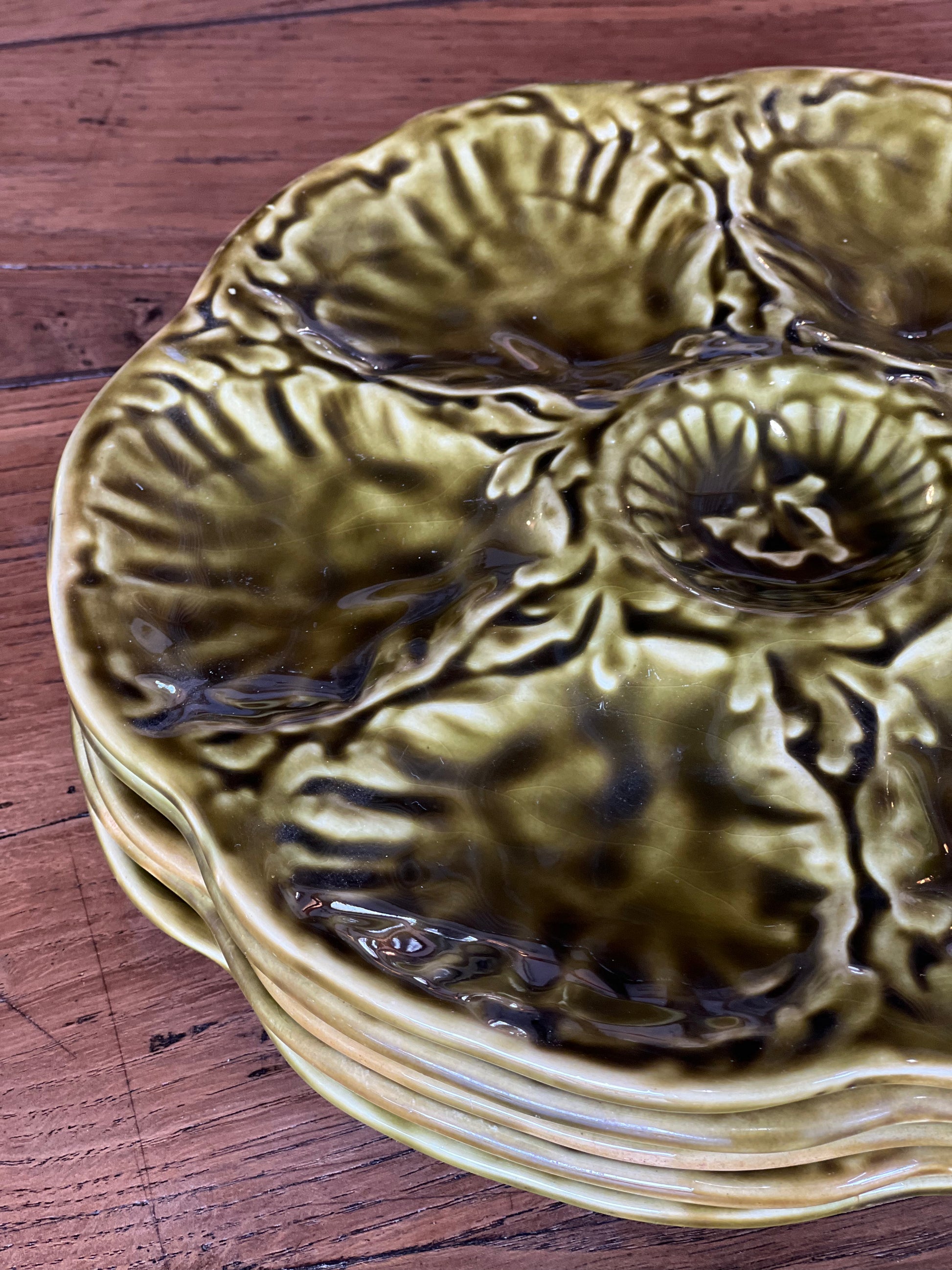 5 assiettes à huitres Gien, en parfait état.&nbsp;
