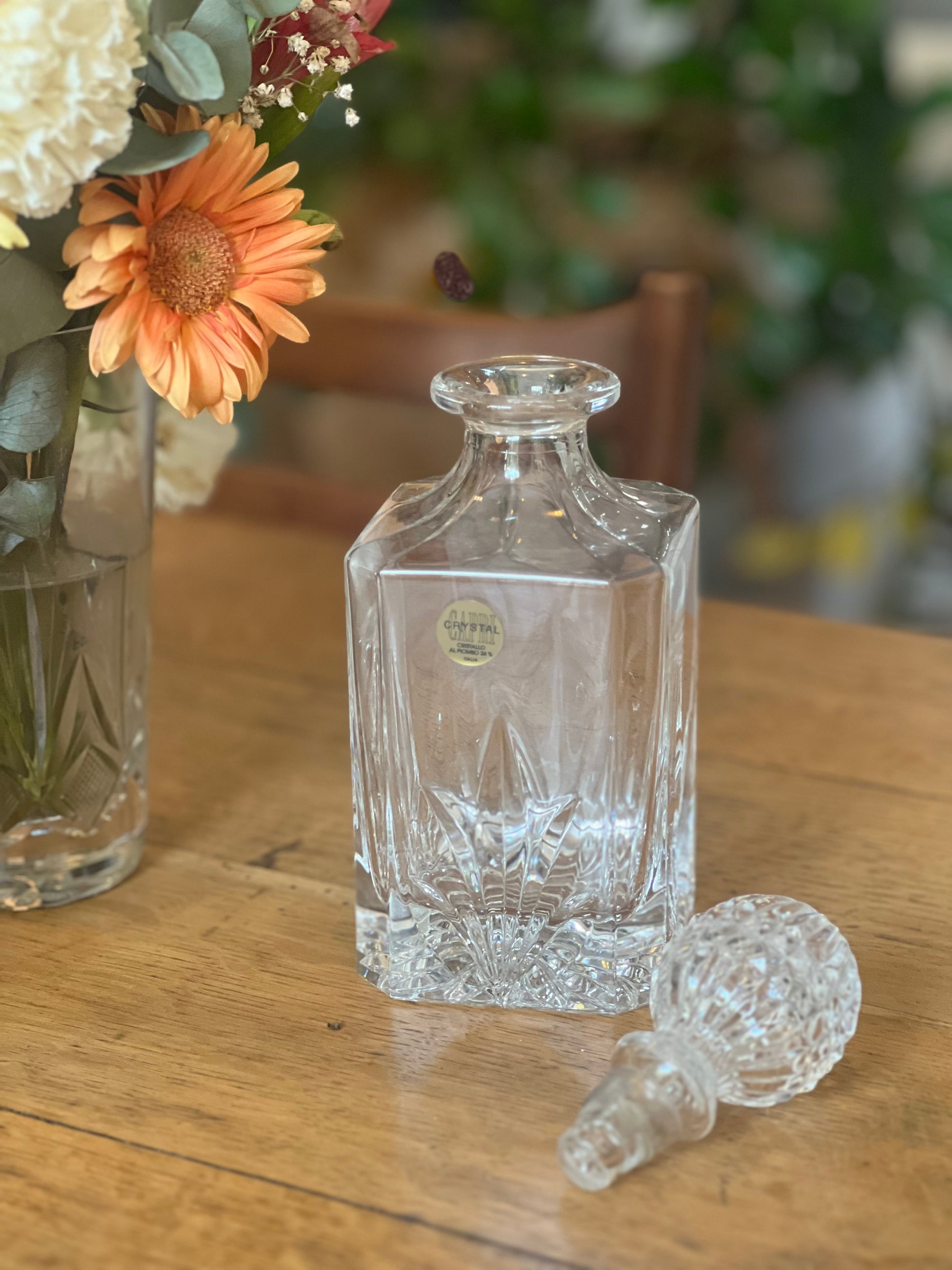 Petite carafe à whisky en cristal, en parfait état.