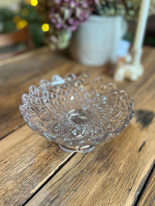 Petit compotier en verre, bon état.