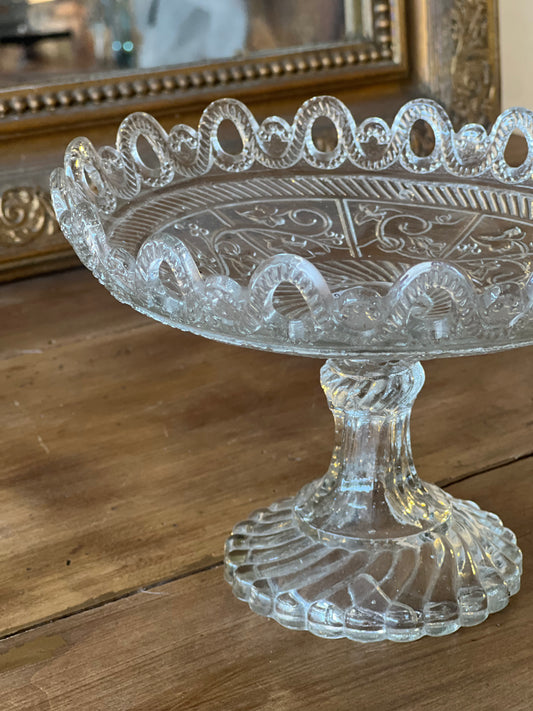Compotier haut en verre, parfait état.