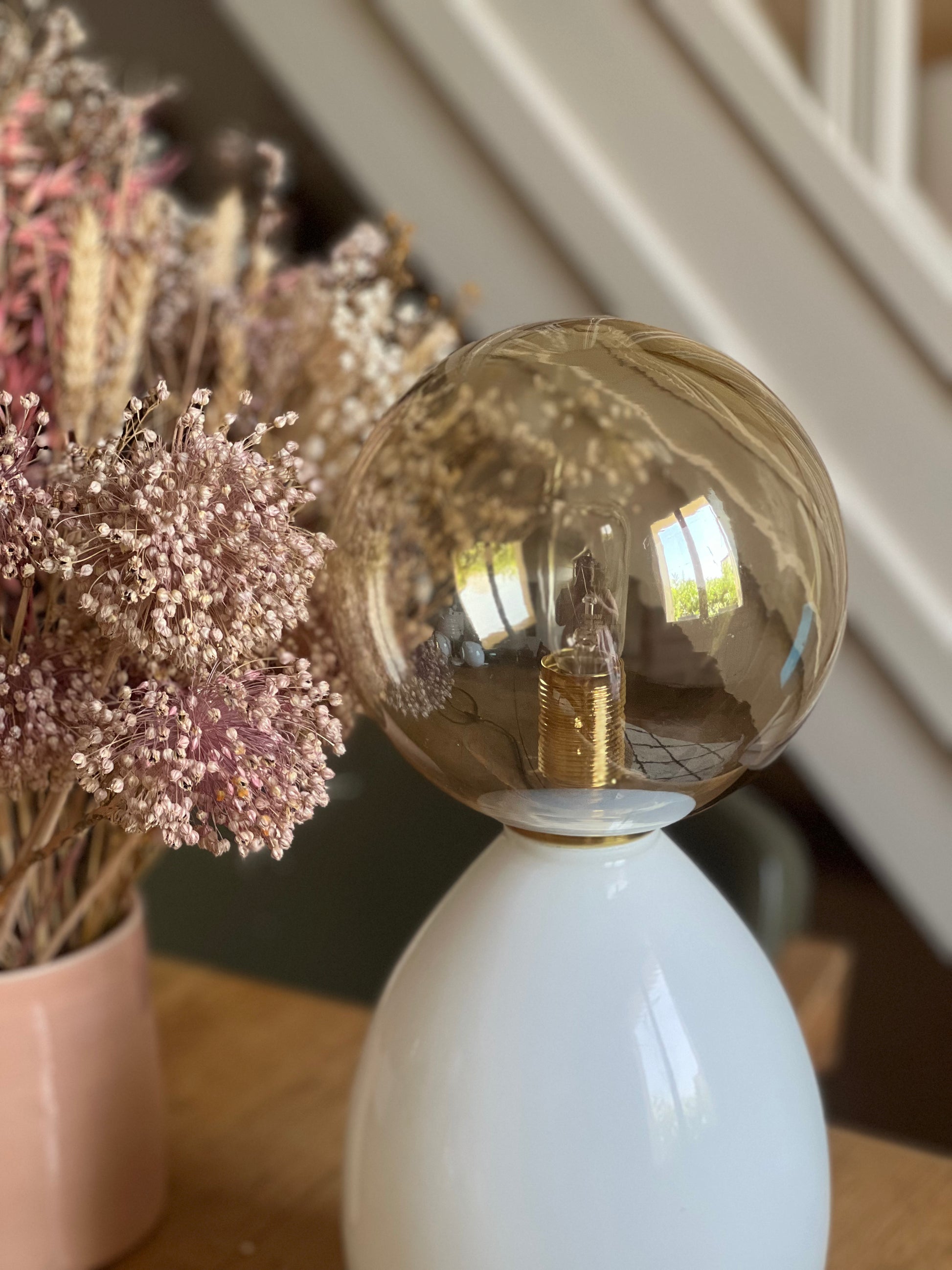 Lampe à poser, globes chinés, système électrique neuf.