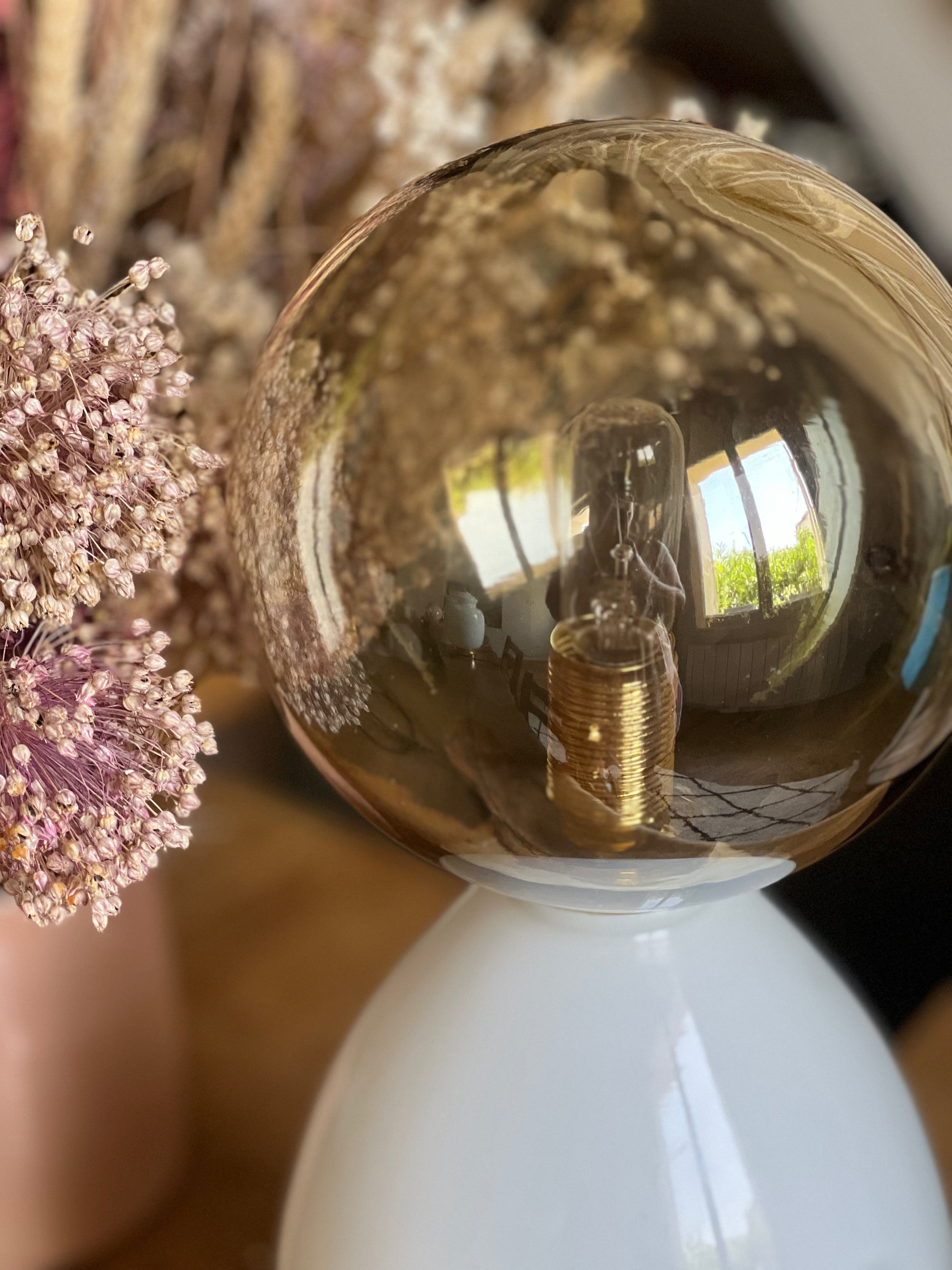 Lampe à poser, globes chinés, système électrique neuf.