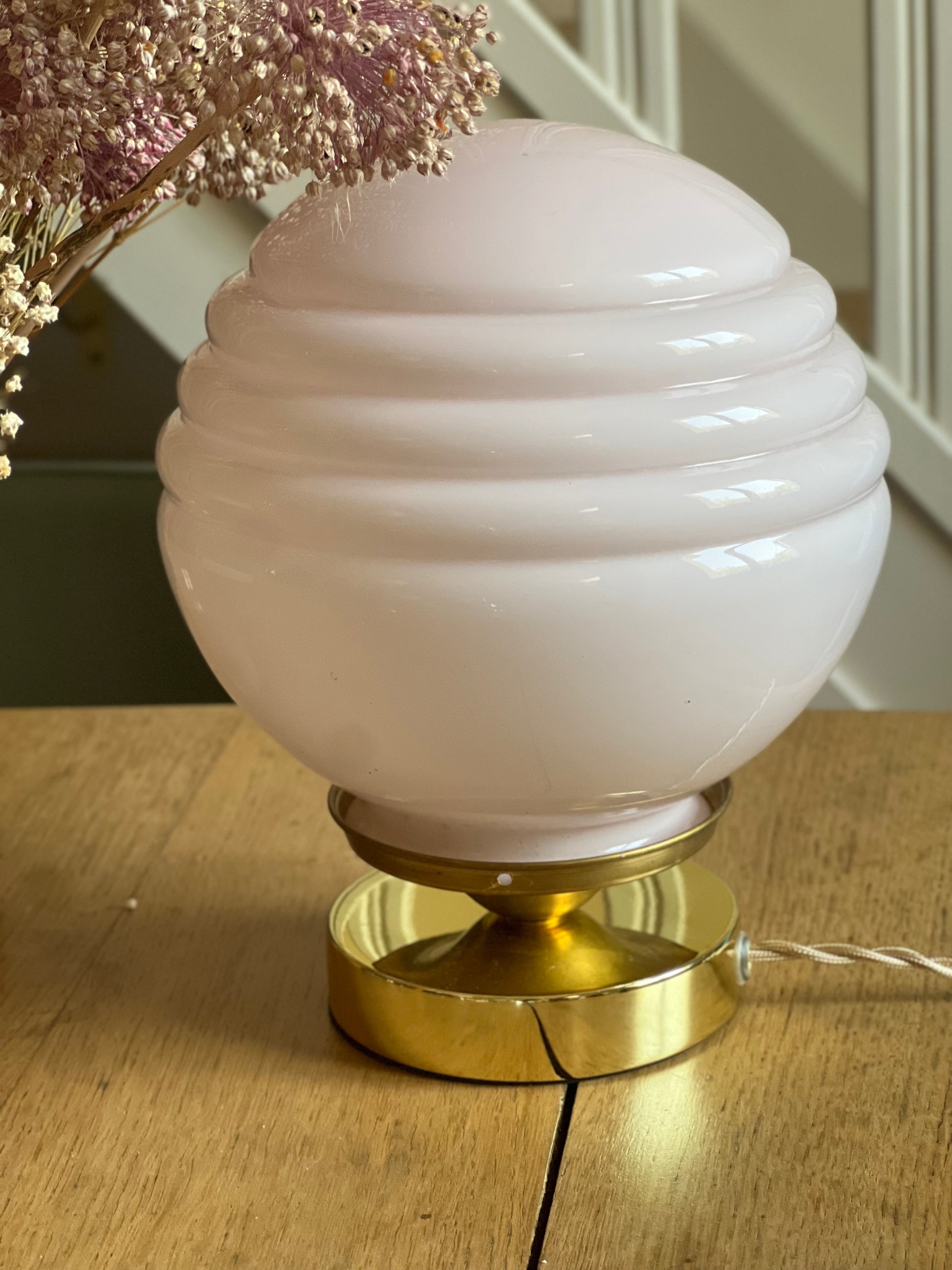 Lampe à poser, globes chiné art déco, système électrique neuf.