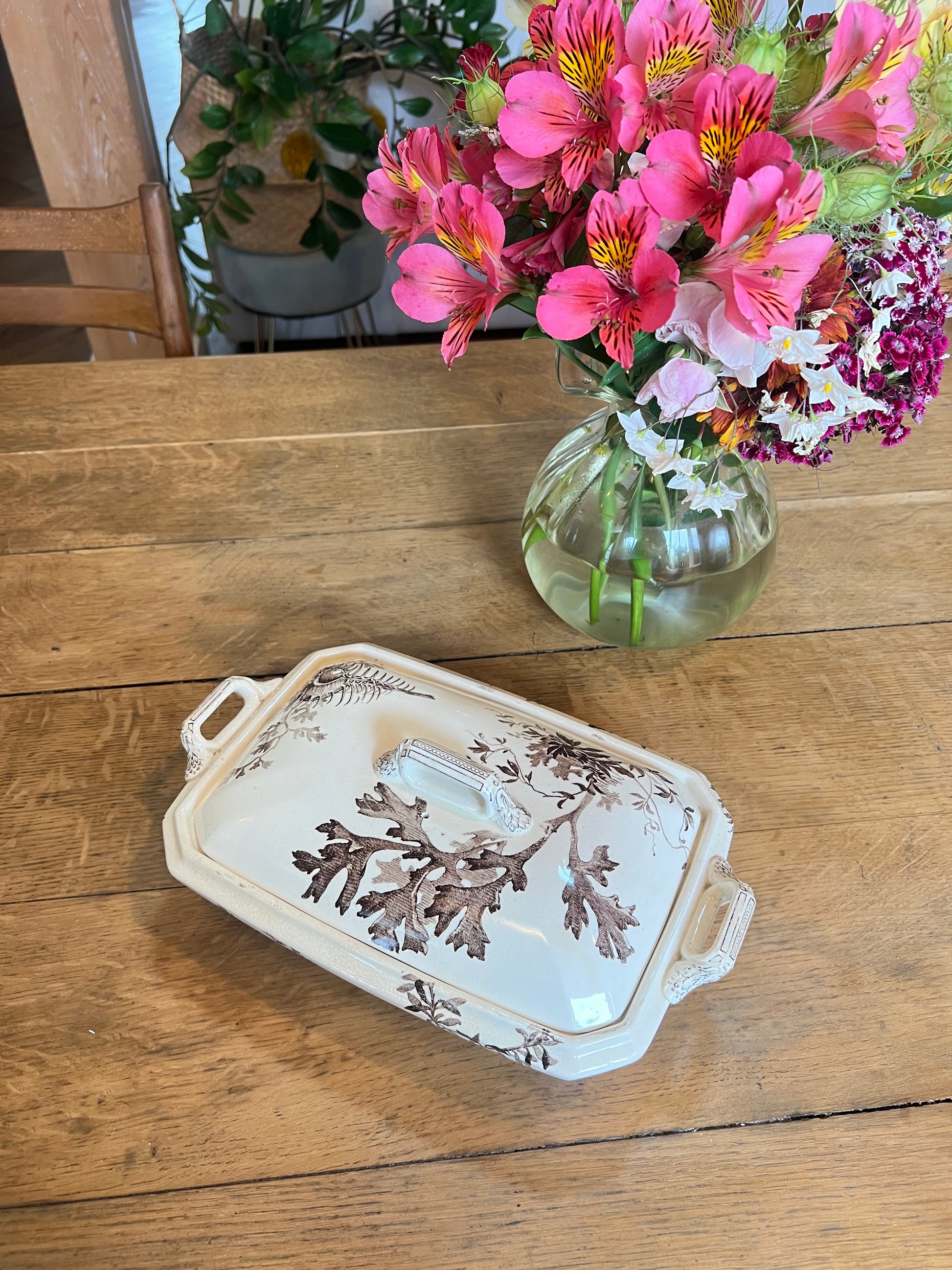 Légumier Wedgwood, anglais, modèle Neptune, en parfait état.