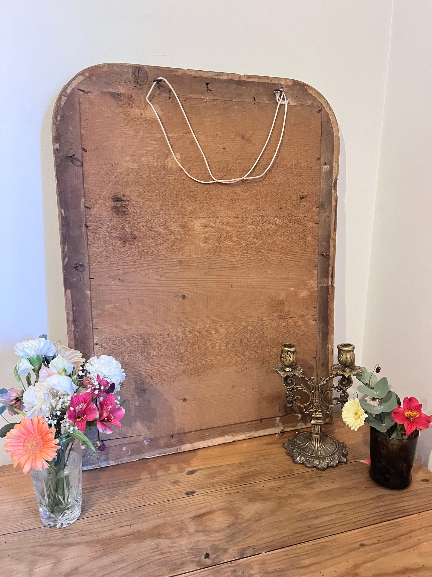 Miroir Louis Philippe, très bon état, quelques petits défauts minimes.