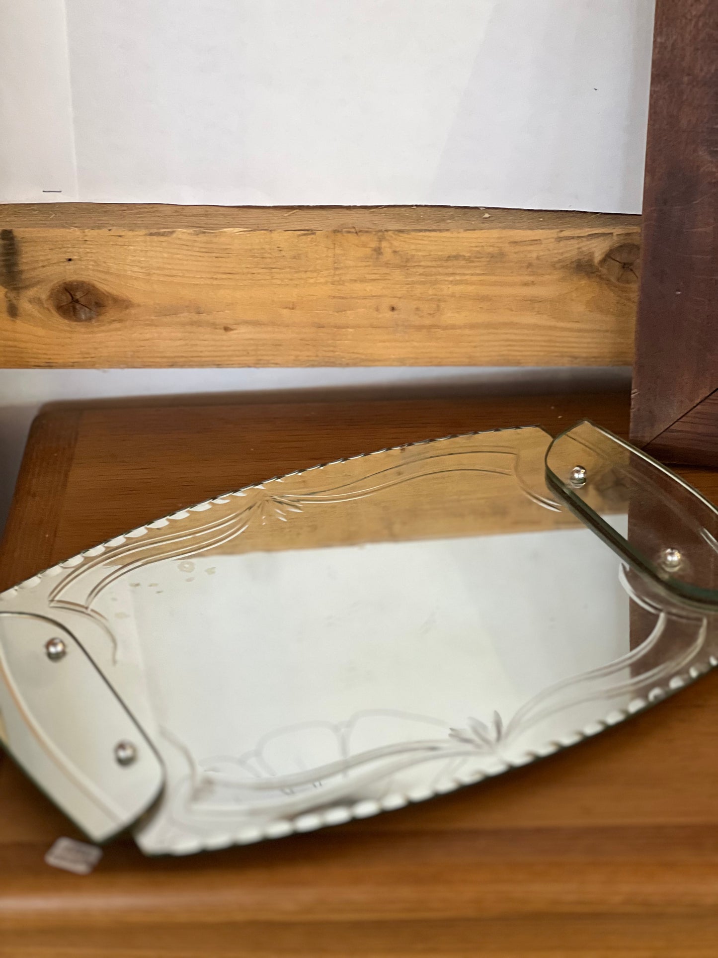 Miroir plateau art déco, ciselé, parfait état.