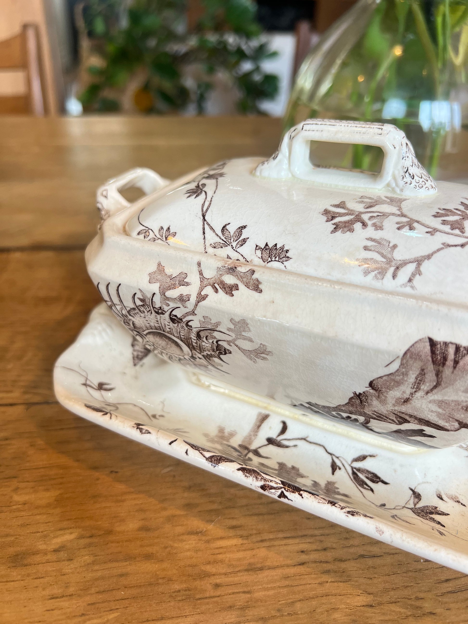 Saucière Wedgwood, anglais, modèle Neptune, en parfait état.