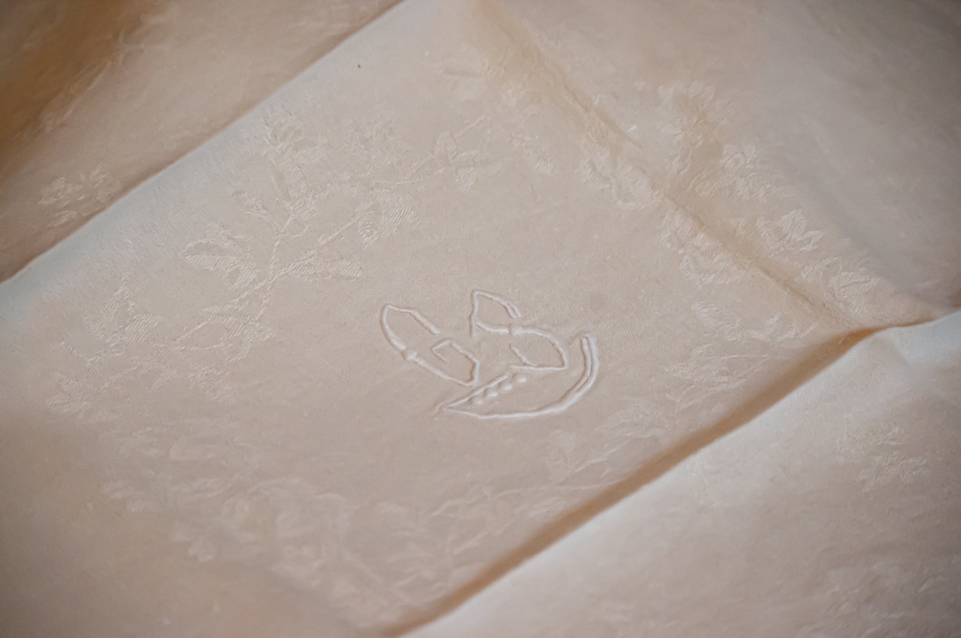 7 serviettes de table avec monogramme GS, très grandes, parfait état.